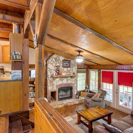 Mountaintop Ellijay Cabin With Private Hot Tub Екстер'єр фото