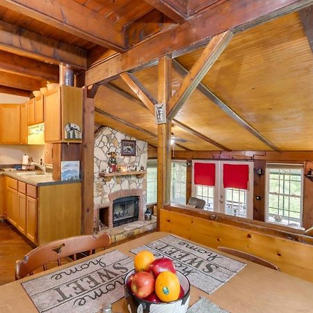 Mountaintop Ellijay Cabin With Private Hot Tub Екстер'єр фото