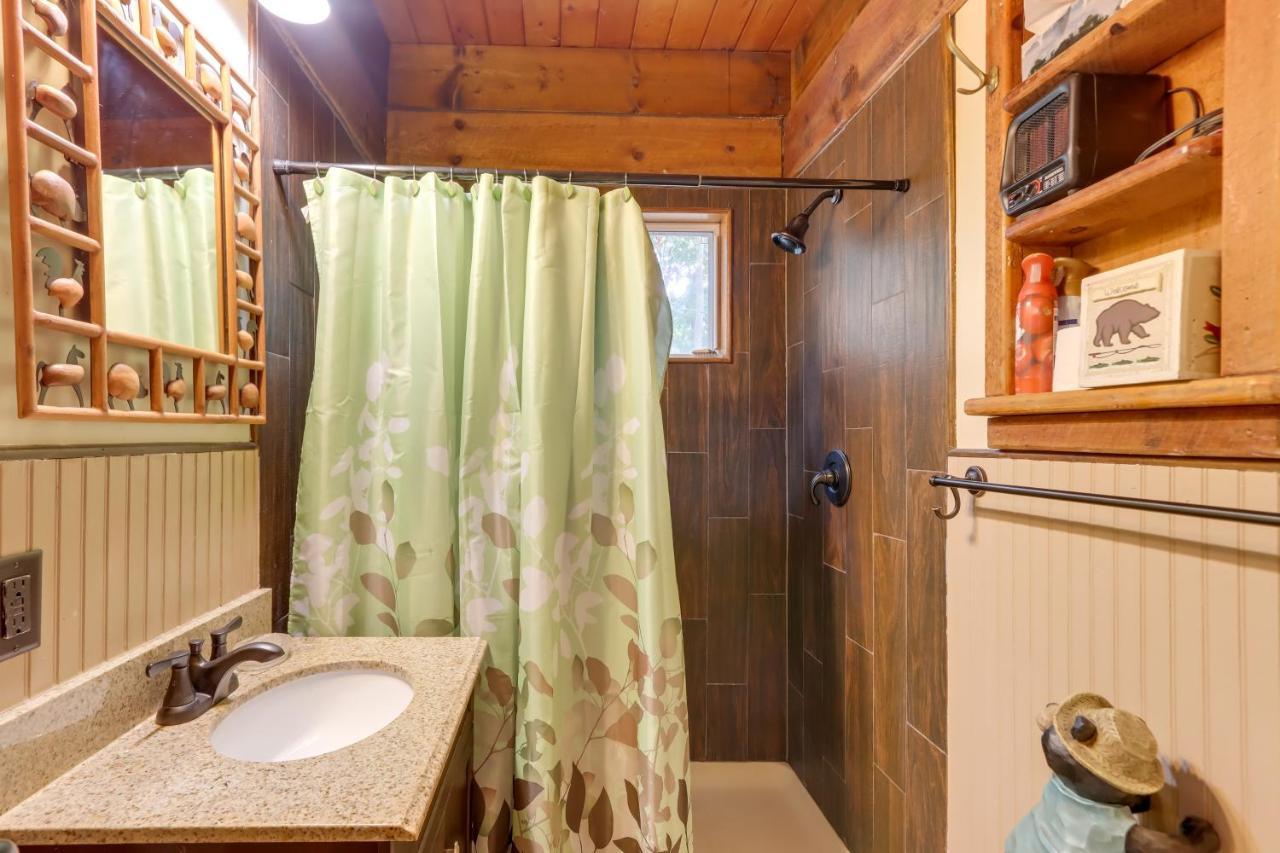 Mountaintop Ellijay Cabin With Private Hot Tub Екстер'єр фото